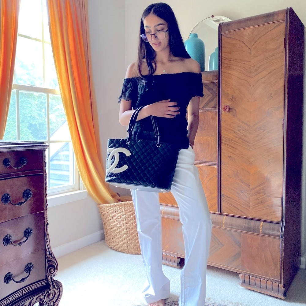 White pants - Picture 2 of 9